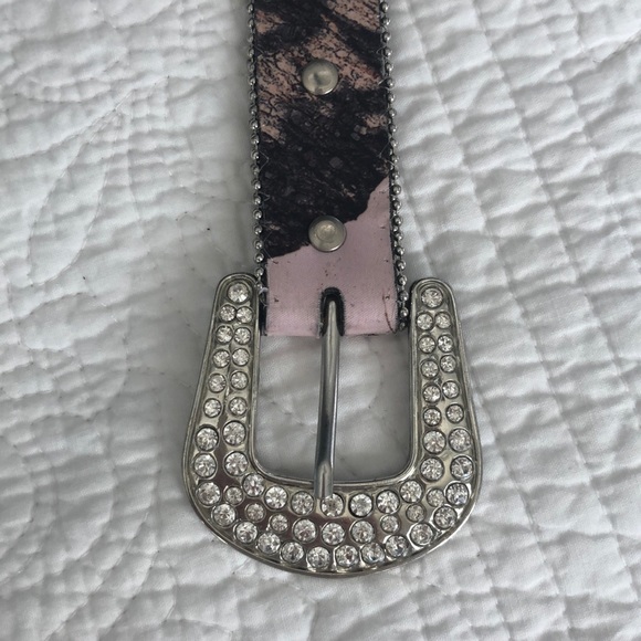 Nocona Girls Camo 24 Pink Belt - Picture 2 of 6